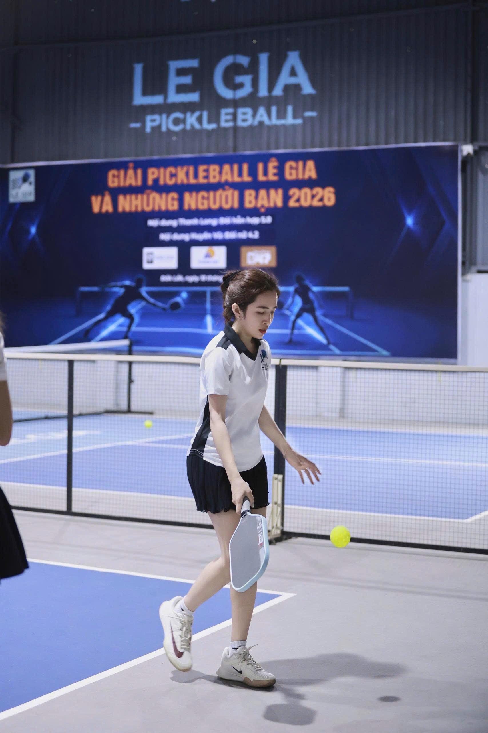 Thuỷ Lê Gia